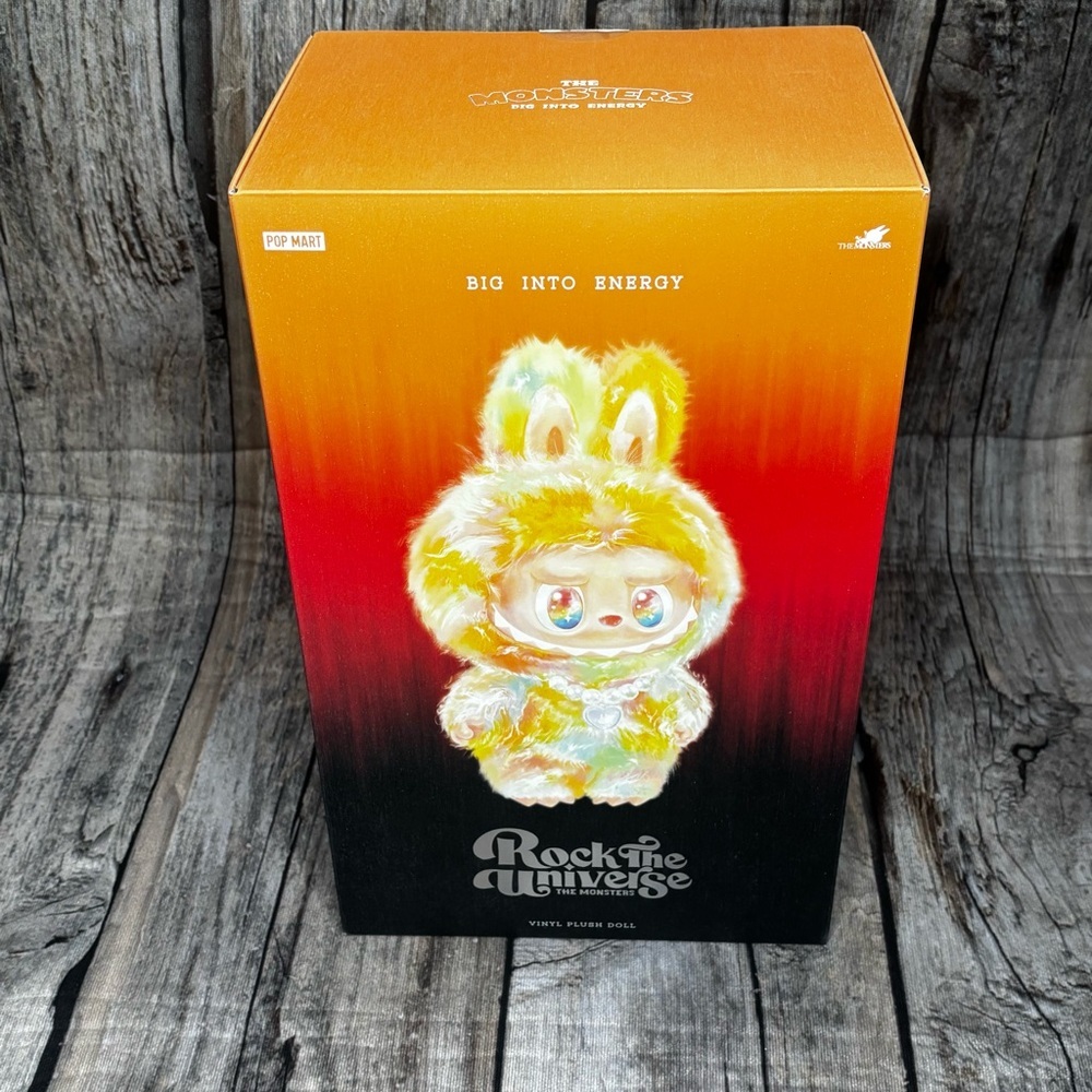 ROCK THE UNIVERSE Vinyl Plush Doll from POP MART -THE MONSTERS Labubu SEALED